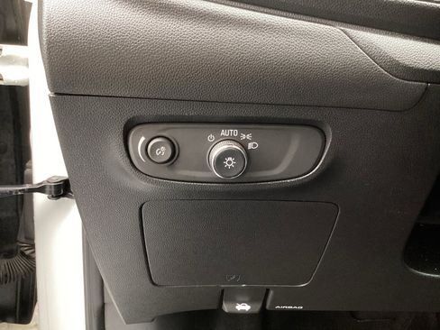 Used 2024 Buick Encore GX Sport Touring image 28