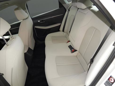 Used 2023 Hyundai Sonata SEL image 17