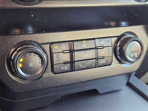 Used 2020 Ford F150 XLT w/ Equipment Group 302A Luxury image 28