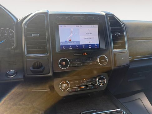 Used 2020 Ford Expedition Max Limited image 11