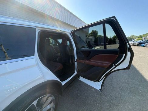 Used 2025 Lincoln Aviator Reserve AWD/4WD image 53