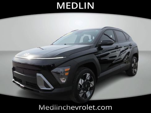 Used 2025 Hyundai Kona SEL image 4