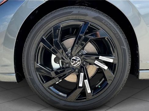 New 2026 Volkswagen Jetta SE image 11