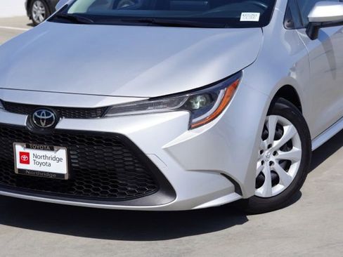 Certified 2022 Toyota Corolla LE w/ Carpet Mat Package (TMS) FWD image 5