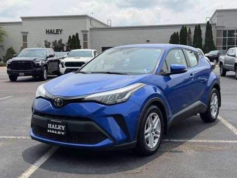Used 2020 Toyota C-HR LE FWD image 22