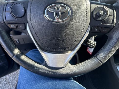 Used 2018 Toyota Corolla SE image 20