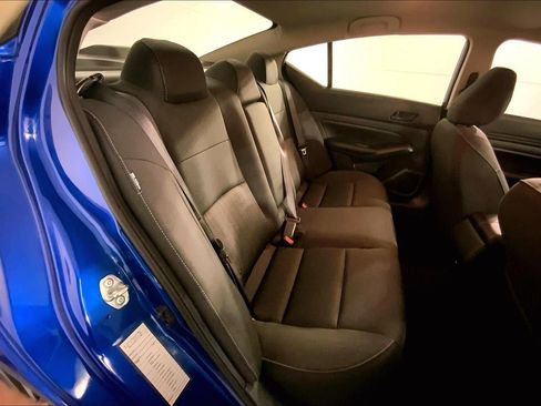 Used 2025 Nissan Altima 2.5 SV FWD image 23