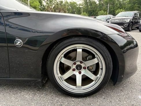 Used 2010 Nissan 370Z Touring RWD image 22