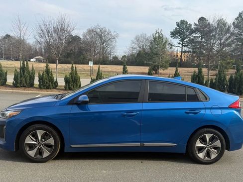 Used 2018 Hyundai Ioniq Electric image 4