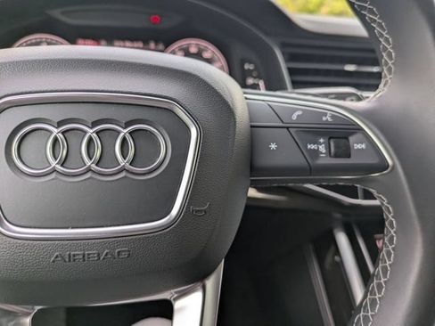 Used 2025 Audi Q7 3.0T Premium Plus AWD/4WD image 16