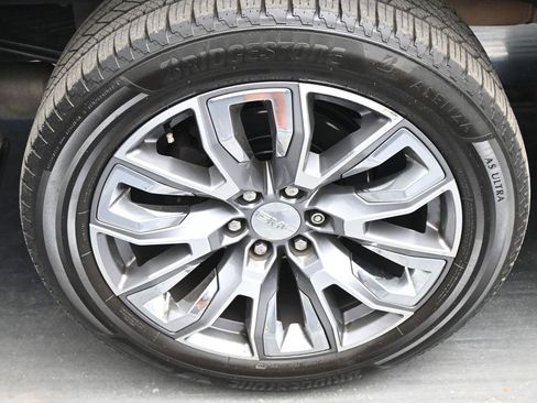 Used 2020 GMC Sierra 1500 Denali w/ Denali Ultimate Package image 12