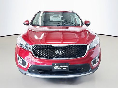 Used 2017 Kia Sorento EX w/ EX V6 Premium Package AWD/4WD image 2