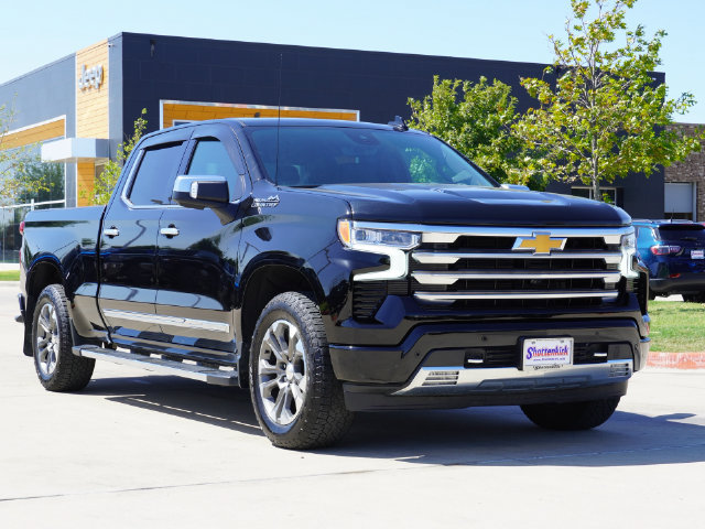 Used 2024 Chevrolet Silverado 1500 High Country w/ Technology Package AWD/4WD image 4