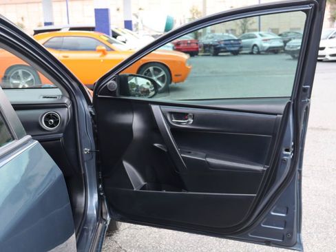 Used 2019 Toyota Corolla SE FWD image 14