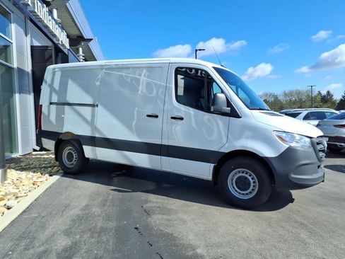 Used 2026 Mercedes-Benz Sprinter 2500 image 6