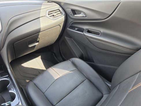 Used 2022 Chevrolet Equinox Premier AWD/4WD image 19