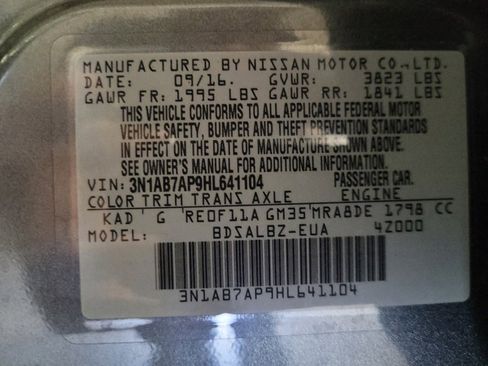 Used 2017 Nissan Sentra S FWD image 33