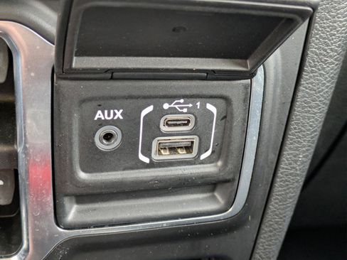 Used 2021 Jeep Wrangler Unlimited Sahara w/ Cold Weather Group image 27