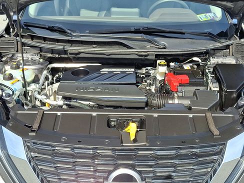 Certified 2023 Nissan Rogue SV image 28