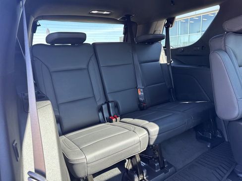 Used 2025 Chevrolet Tahoe High Country AWD/4WD image 30