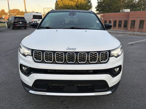 Used 2024 Jeep Compass Limited w/ Sun and Sound Group image 3