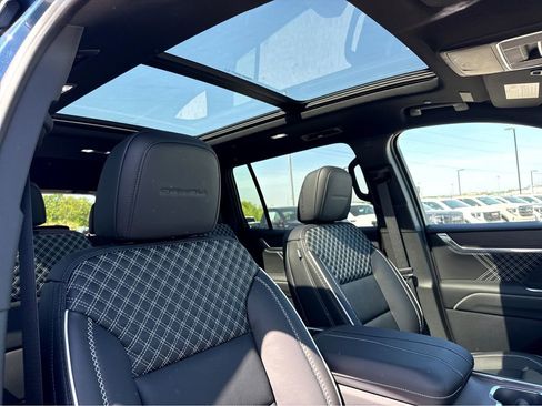 New 2026 GMC Acadia Denali w/ Super Cruise Package AWD/4WD image 5