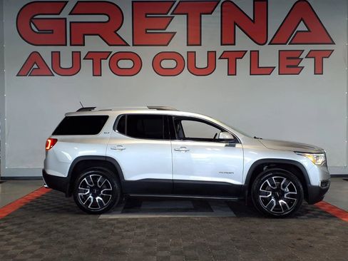 Used 2019 GMC Acadia SLT image 1