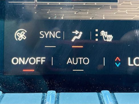 Used 2024 GMC Acadia Elevation w/ Black Edition image 21