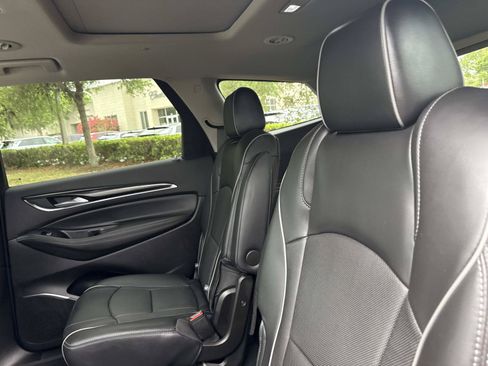 Used 2021 Buick Enclave Avenir w/ Avenir Technology Package FWD image 15