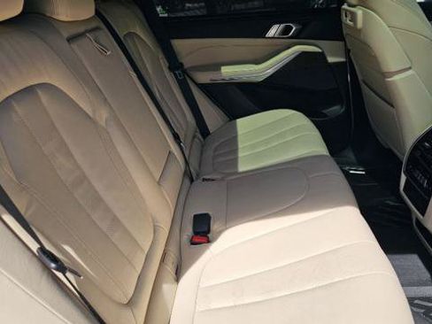 Used 2022 BMW X5 xDrive40i w/ Executive Package AWD/4WD image 38