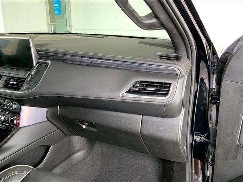 Used 2021 GMC Yukon SLT w/ SLT Luxury Plus Package RWD image 19