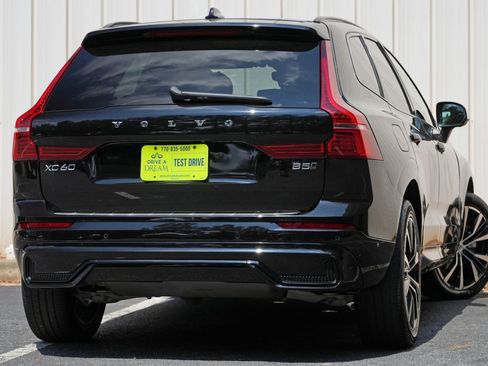 Used 2025 Volvo XC60 B5 Plus w/ Protection Package Premier AWD/4WD image 4