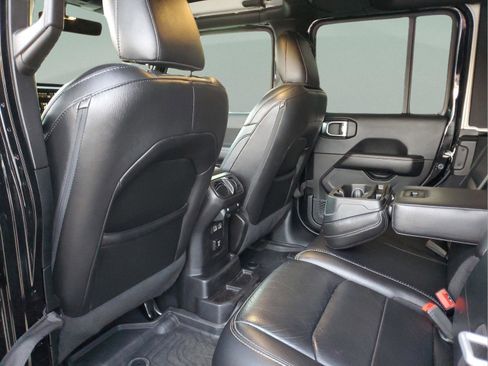 Certified 2019 Jeep Wrangler Unlimited Sahara w/ Quick Order Package 24M Moab image 6