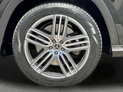 Used 2026 Mercedes-Benz GLS 450 4MATIC image 27