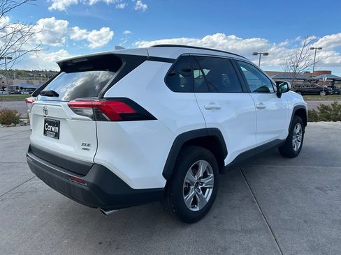 Used 2023 Toyota RAV4 XLE AWD/4WD image 9