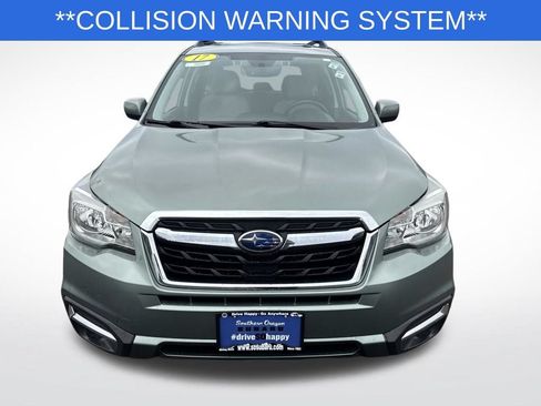 Used 2017 Subaru Forester 2.5i Premium AWD/4WD image 2