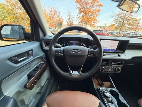 Certified 2023 Ford Maverick Lariat w/ Lariat Luxury Package image 7