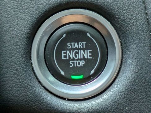 Used 2022 Chevrolet Tahoe RST w/ Luxury Package RWD image 31