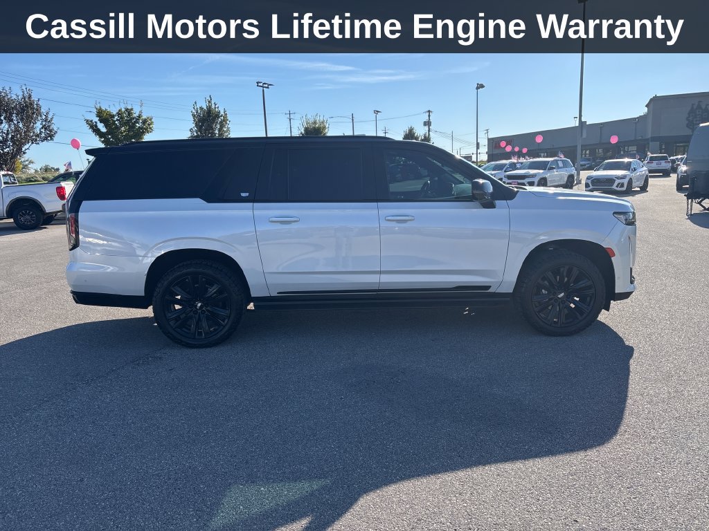 Used 2022 Cadillac Escalade ESV Sport Platinum w/ Heavy-Duty Trailer Package AWD/4WD image 8