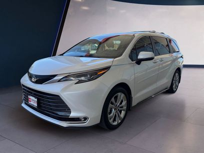 Used 2024 Toyota Sienna Platinum