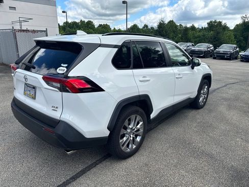 Used 2019 Toyota RAV4 XLE Premium w/ Cold Weather Package AWD/4WD image 7