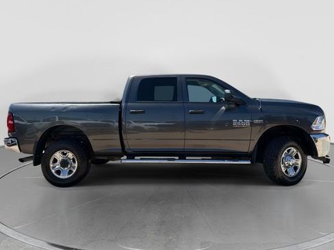 Used 2015 RAM 2500 Tradesman w/ Chrome Appearance Group AWD/4WD image 2