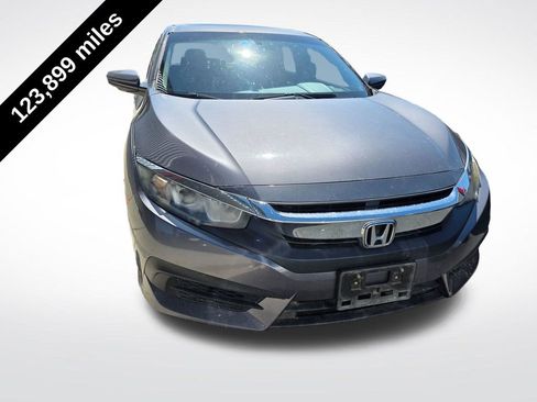 Used 2017 Honda Civic EX image 2