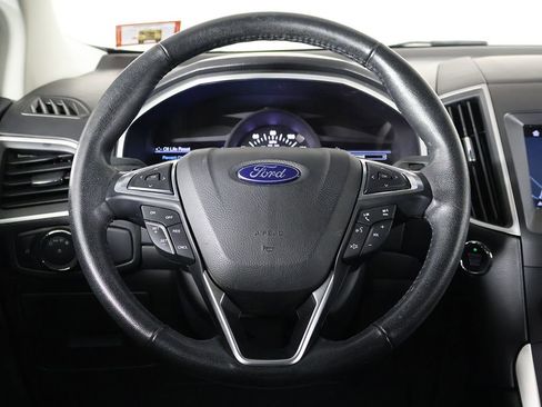 Used 2017 Ford Edge SEL w/ Equipment Group 201A AWD/4WD image 33