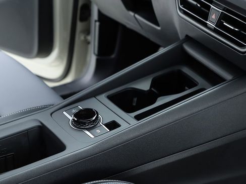 New 2026 Volkswagen Tiguan SE R-Line image 34