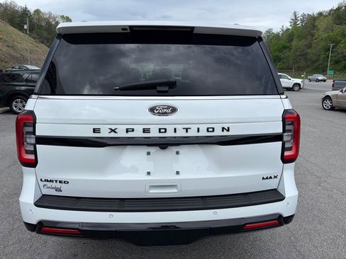 Used 2023 Ford Expedition Max Limited image 3