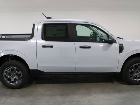 New 2026 Ford Maverick XLT image 10