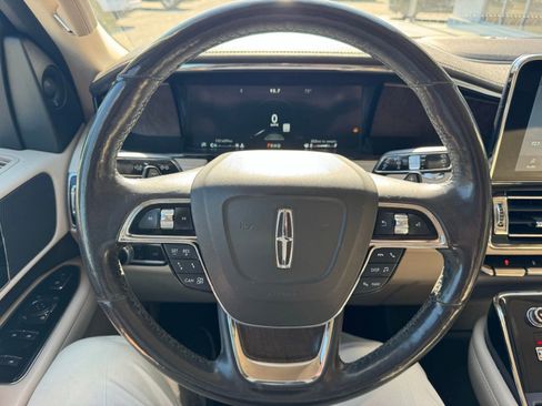 Used 2021 Lincoln Navigator L Reserve AWD/4WD image 20