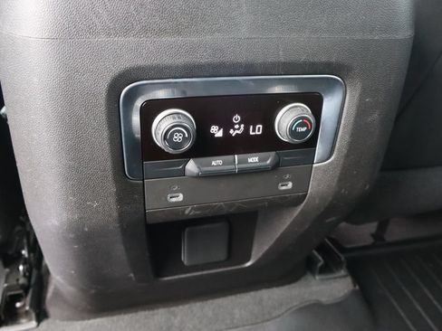 Used 2021 Chevrolet Tahoe Z71 AWD/4WD image 18