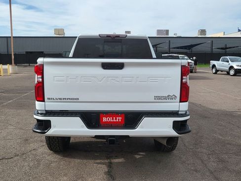 Used 2021 Chevrolet Silverado 2500 High Country w/ Z71 Off-Road Package AWD/4WD image 7